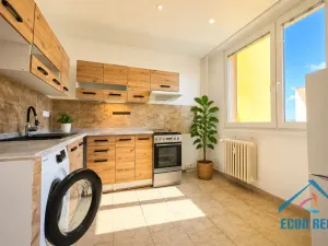 Prodej bytu 2+kk, Praha - Černý Most, Bratří Venclíků, 45 m2