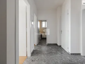 Pronájem atypického bytu, Praha - Strašnice, U krbu, 25 m2