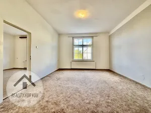 Prodej bytu 3+1, Praha - Libeň, náměstí Dr. Václava Holého, 102 m2