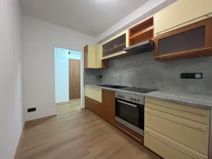Prodej bytu 1+1, Slavkov u Brna, sídliště Nádražní, 41 m2