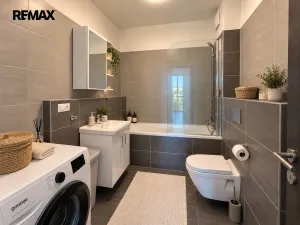 Prodej bytu 2+kk, Praha - Hloubětín, Modrého, 57 m2