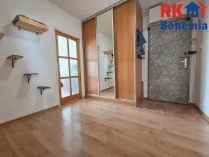 Pronájem bytu 3+1, Praha - Prosek, Vysočanská, 84 m2