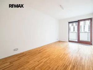 Pronájem bytu 2+kk, Praha - Karlín, Rohanské nábřeží, 73 m2