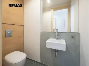 Pronájem bytu 2+kk, Praha - Karlín, Rohanské nábřeží, 73 m2