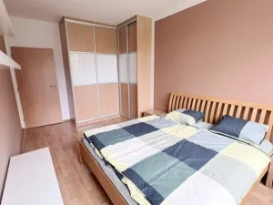 Pronájem bytu 2+kk, Praha - Vysočany, Poděbradská, 50 m2
