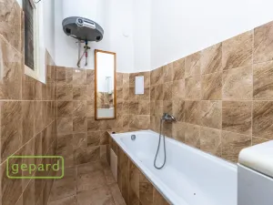 Pronájem bytu 2+kk, Praha, Osadní, 46 m2