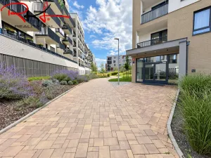 Pronájem bytu 2+kk, Praha, Stočesova, 59 m2