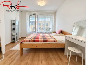 Pronájem bytu 2+kk, Praha, Stočesova, 54 m2
