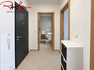 Pronájem bytu 2+kk, Praha, Stočesova, 54 m2