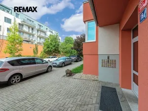 Prodej bytu 1+kk, Praha - Záběhlice, Mattioliho, 32 m2