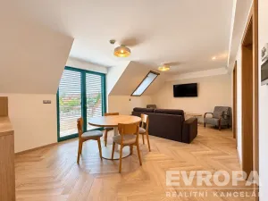 Pronájem bytu 3+kk, Lednice, Na Zahradách, 65 m2