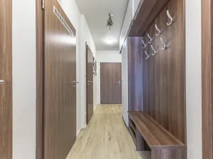 Prodej bytu 2+kk, Praha - Hostavice, U Hostavického potoka, 50 m2
