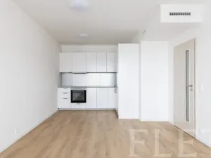 Pronájem bytu 2+kk, Praha - Hloubětín, Sobí, 55 m2