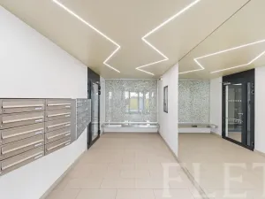 Pronájem bytu 1+kk, Praha - Košíře, Naskové, 32 m2