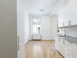 Pronájem bytu 1+kk, Praha - Libeň, Františka Kadlece, 37 m2