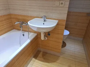 Pronájem bytu 1+kk, Hradec Králové, třída Edvarda Beneše, 29 m2