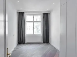 Pronájem bytu 2+kk, Praha - Vinohrady, náměstí Jiřího z Poděbrad, 54 m2