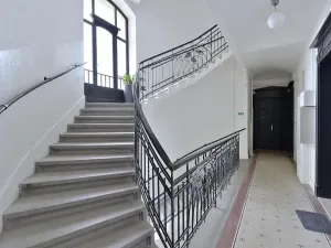 Pronájem bytu 2+kk, Praha - Vinohrady, náměstí Jiřího z Poděbrad, 54 m2