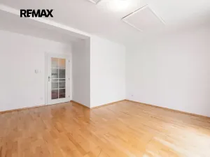 Pronájem bytu 2+kk, Praha - Břevnov, Heleny Malířové, 68 m2