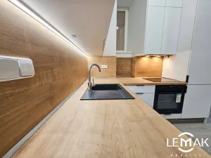 Pronájem bytu 2+kk, Olomouc, Dobrovského, 66 m2