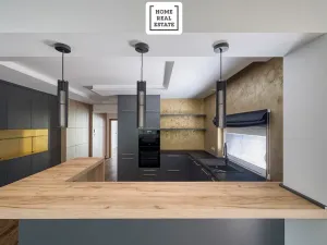 Prodej bytu 4+kk, Karlovy Vary, Šumavská, 171 m2