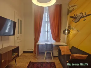 Pronájem bytu 1+kk, Praha - Nové Město, Hálkova, 38 m2