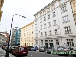 Pronájem bytu 1+kk, Praha - Nové Město, Hálkova, 33 m2