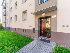 Pronájem bytu 2+kk, Praha - Hloubětín, Zelenečská, 55 m2