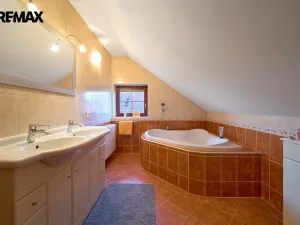 Prodej rodinného domu, Hradec Králové - Roudnička, Horní, 210 m2