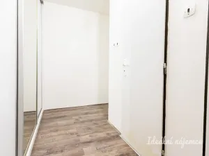 Pronájem bytu 1+kk, Praha - Prosek, Vysočanská, 36 m2