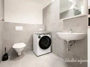 Pronájem bytu 1+kk, Praha - Vysočany, Gerstelova, 35 m2