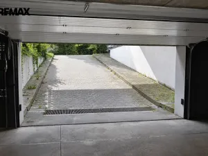 Prodej garážového stání, Praha - Libuš, V rohu, 12 m2