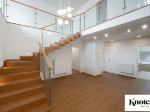 Pronájem kanceláře, Brno, Štefánikova, 400 m2