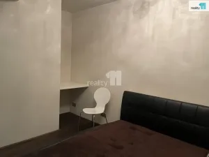 Pronájem bytu 2+kk, Praha - Kobylisy, Služská, 46 m2
