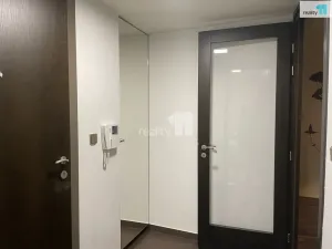 Pronájem bytu 2+kk, Praha - Kobylisy, Služská, 46 m2
