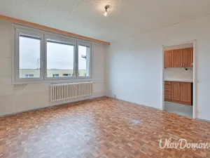 Prodej bytu 4+1, Praha - Lhotka, Toušeňská, 77 m2