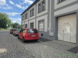 Pronájem obchodního prostoru, Žatec, Husitské náměstí, 300 m2