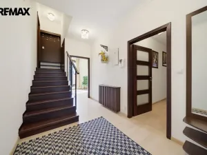 Prodej bytu 4+kk, Karlovy Vary, Libušina, 171 m2
