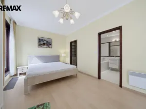 Prodej bytu 4+kk, Karlovy Vary, Libušina, 171 m2