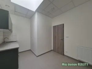 Pronájem skladu, Praha - Hostivař, K pérovně, 550 m2