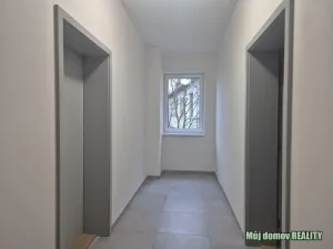 Prodej bytu 2+kk, Praha - Pitkovice, V Pitkovičkách, 39 m2