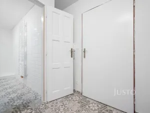 Pronájem bytu 2+1, Liberec, nám. Tržní, 68 m2