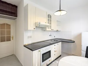Pronájem bytu 2+1, Praha, Nad alejí, 52 m2