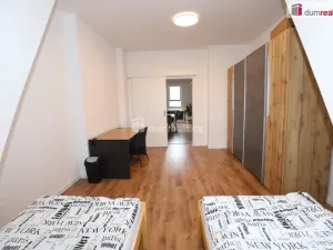 Prodej bytu 3+1, Cheb, Svatopluka Čecha, 87 m2