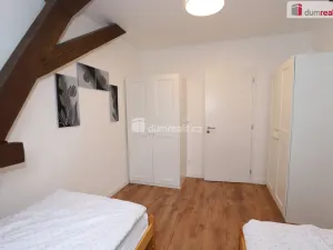 Prodej bytu 3+1, Cheb, Svatopluka Čecha, 87 m2