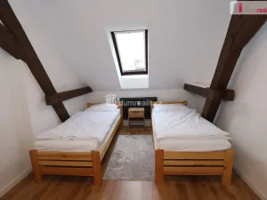 Prodej bytu 3+1, Cheb, Svatopluka Čecha, 87 m2