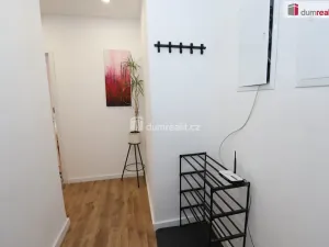 Prodej bytu 3+1, Cheb, Svatopluka Čecha, 87 m2