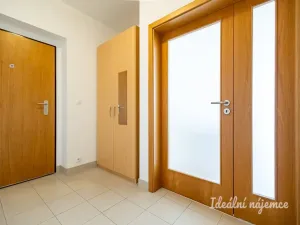 Pronájem bytu 2+kk, Praha - Modřany, Generála Šišky, 56 m2