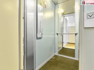 Prodej bytu 3+1, Ostrov, Májová, 69 m2