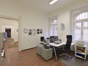 Pronájem kanceláře, Praha - Nové Město, Klimentská, 228 m2